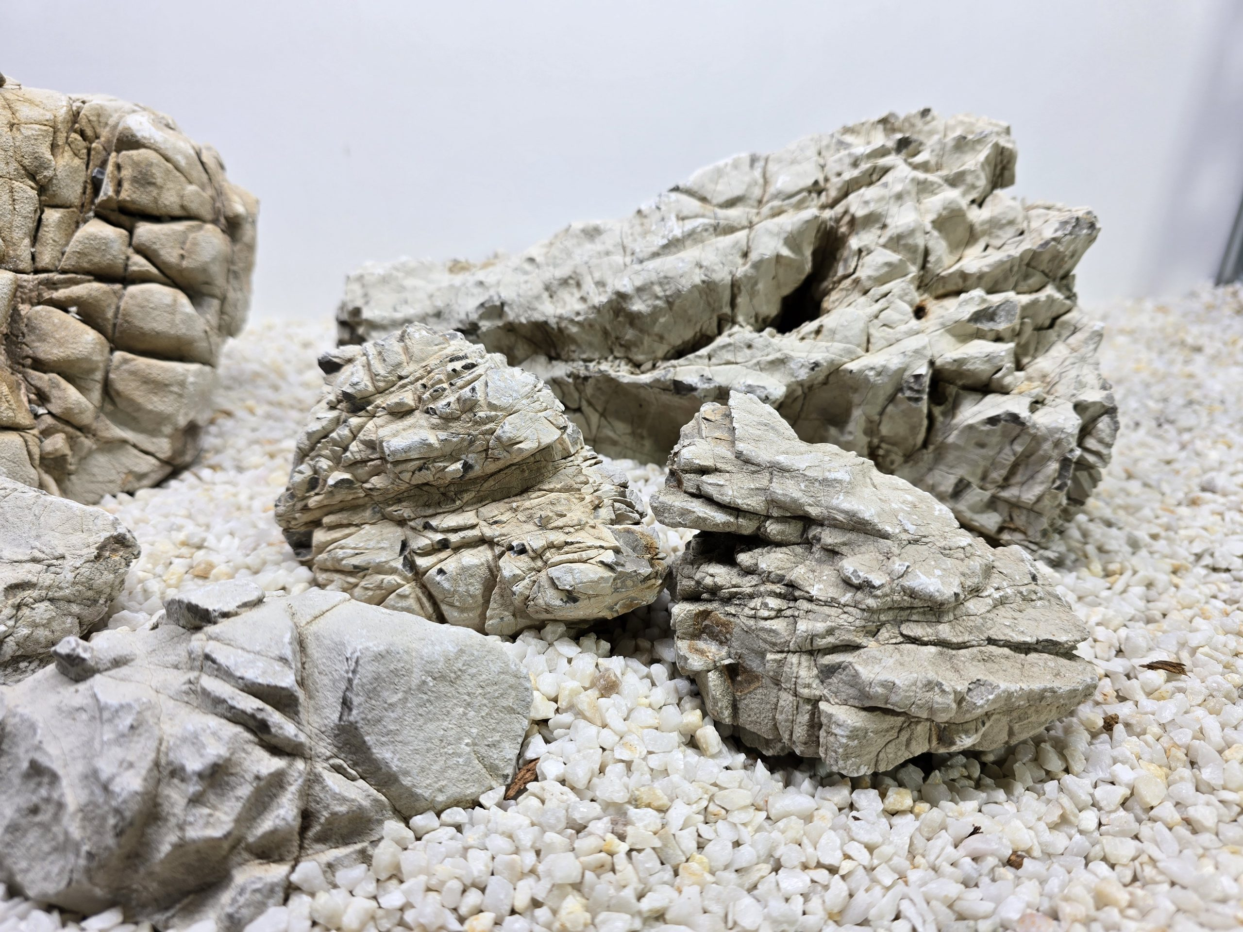 Geo Rock ( S ) – Premium Aquascaping Stones with Natural Facets